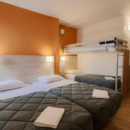 Hotel Premiere Classe Gatines 3*