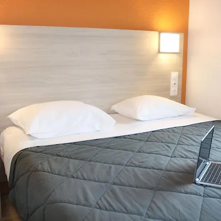 Premiere Classe Gatines Hotell