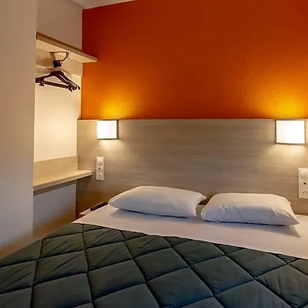 Premiere Classe Gatines Hotel Plaisir
