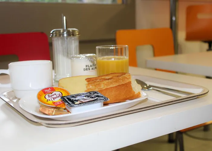 Première Classe Gatines Hotel Plaisir